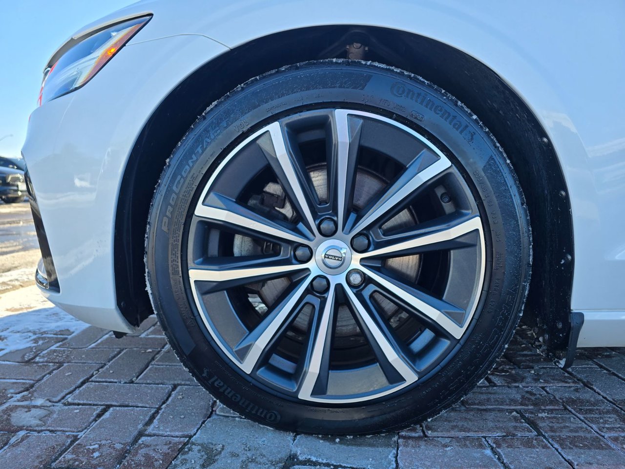 2021 Volvo S60 MOMENTUM-7