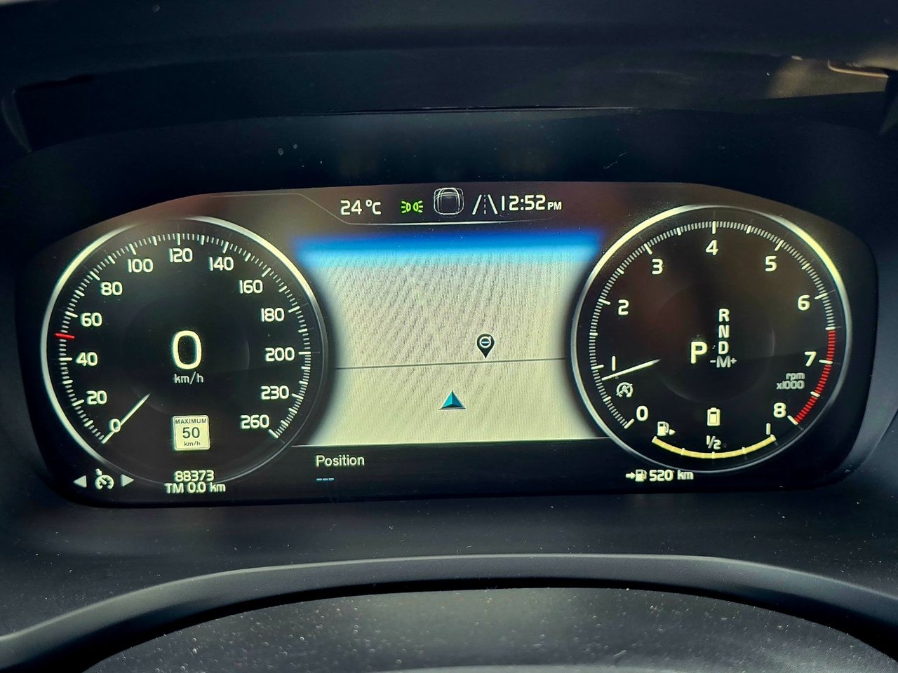 2022 Volvo S60 MOMENTUM-1