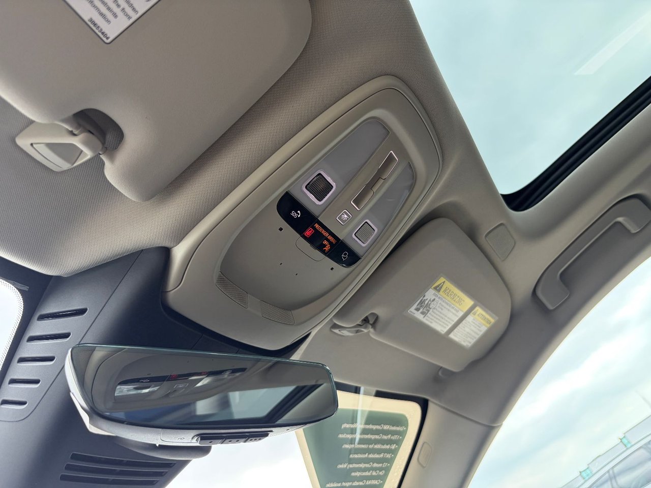 2023 Volvo S60 PLUS BRIGHT THEME-24