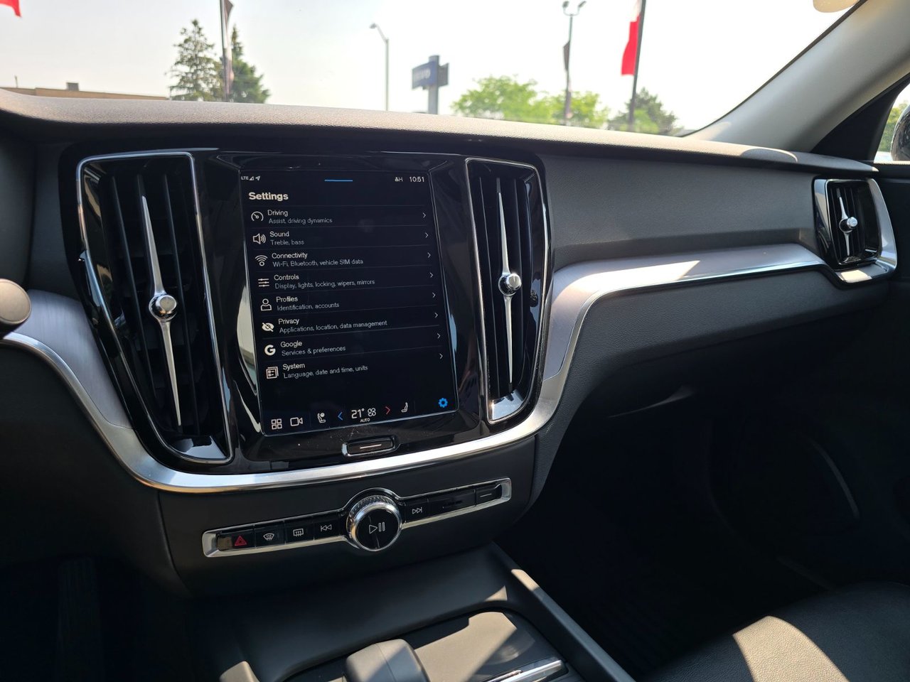 2024 Volvo S60 CORE DARK THEME-26