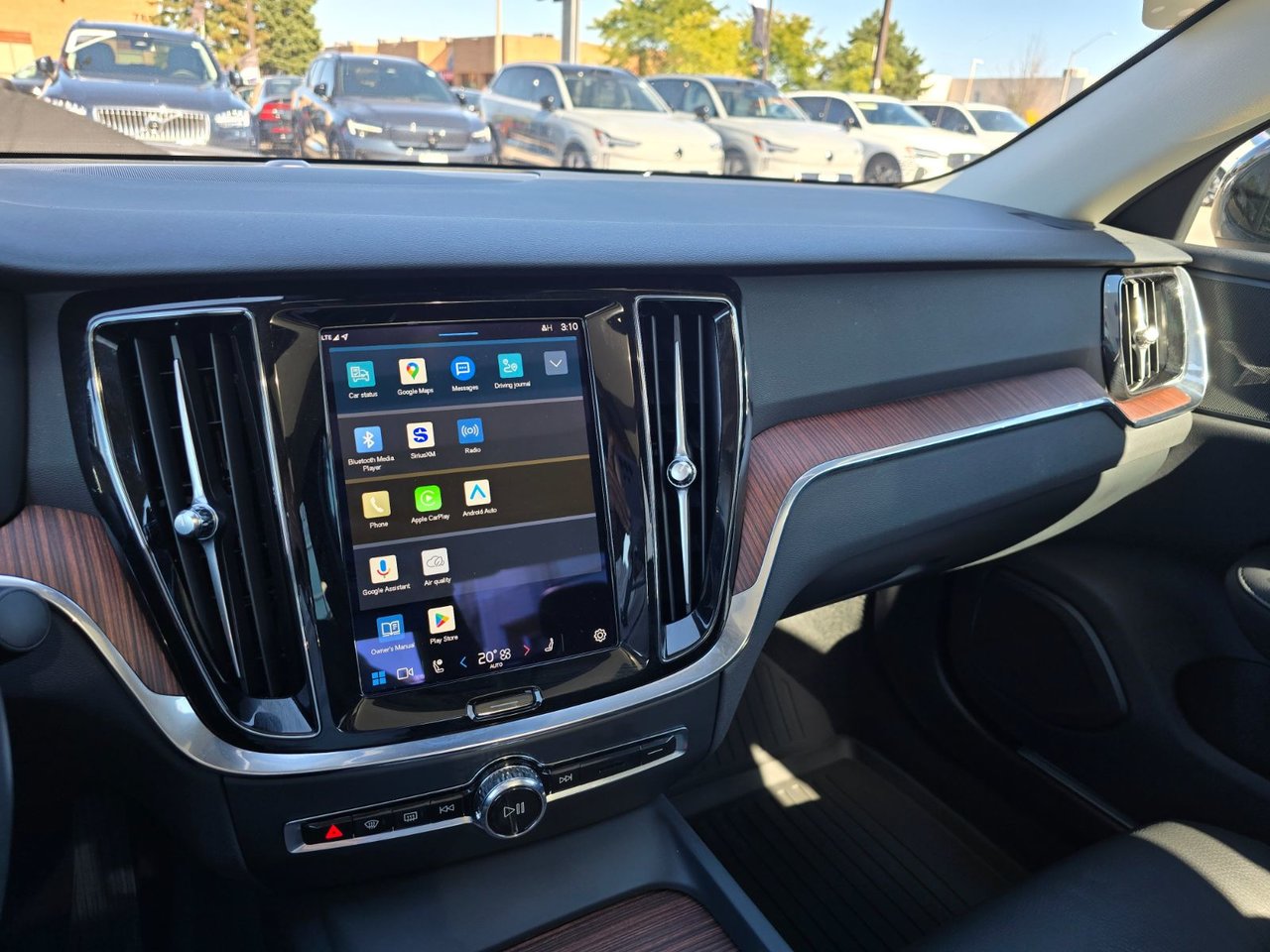 2024 Volvo S60 PLUS DARK THEME-25