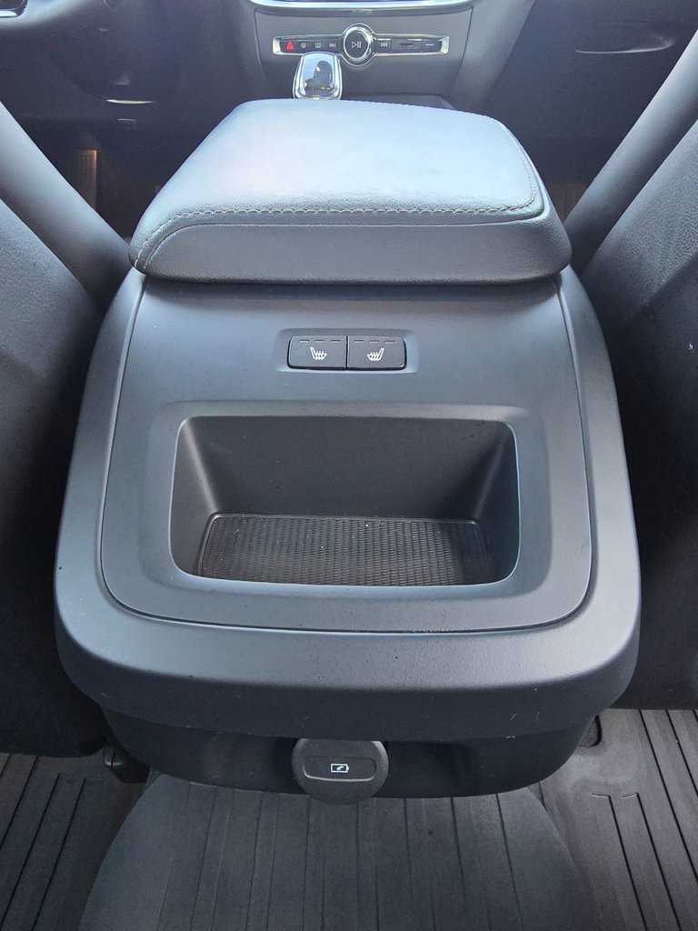 2024 Volvo S60 PLUS BLACK EDITION-19