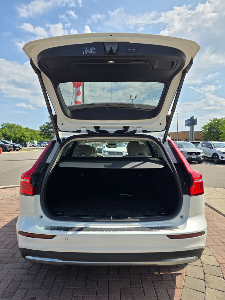 2025 Volvo V60 CROSS COUNTRY PLUS-16