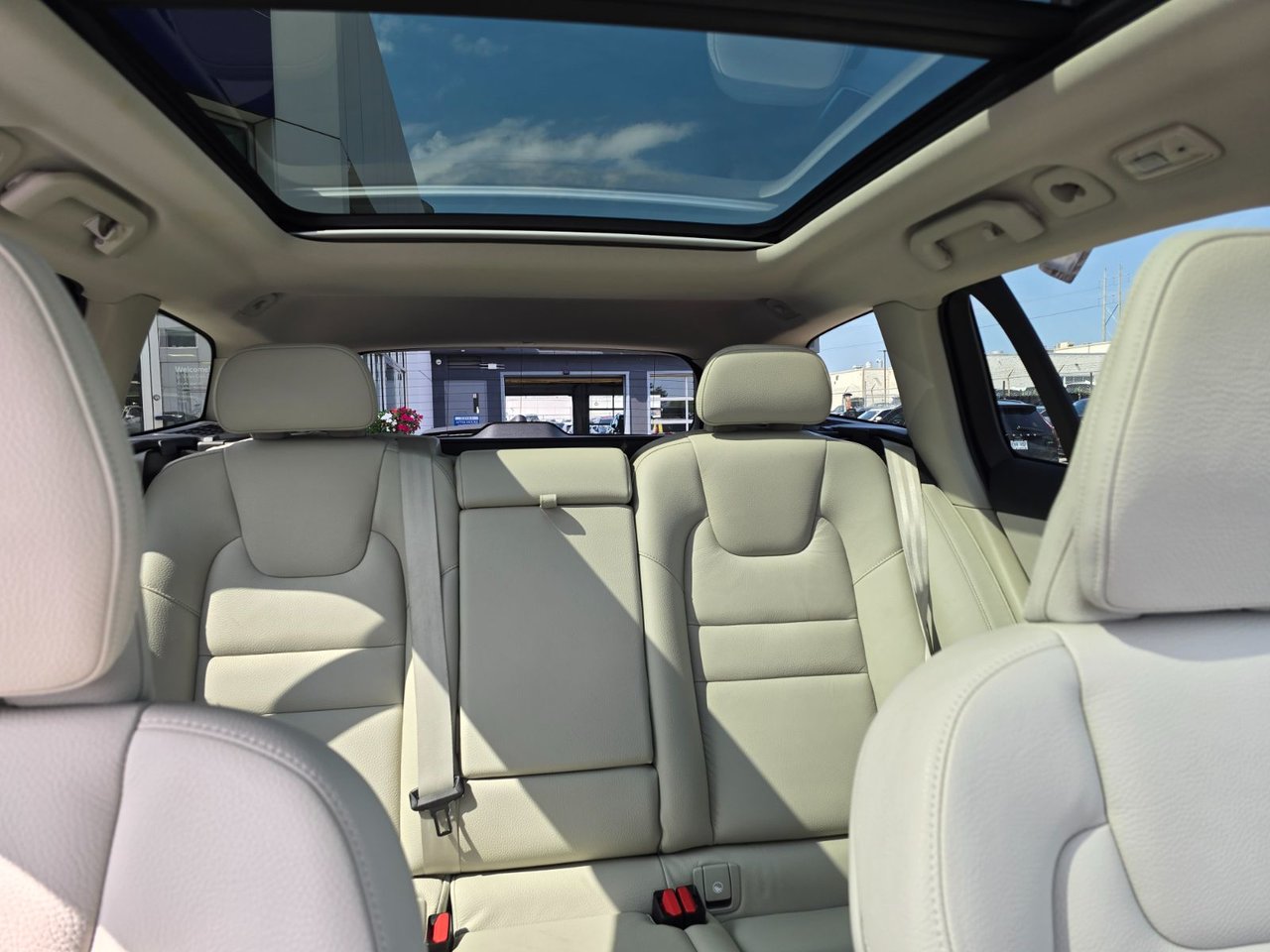 2025 Volvo V60 CROSS COUNTRY PLUS-8