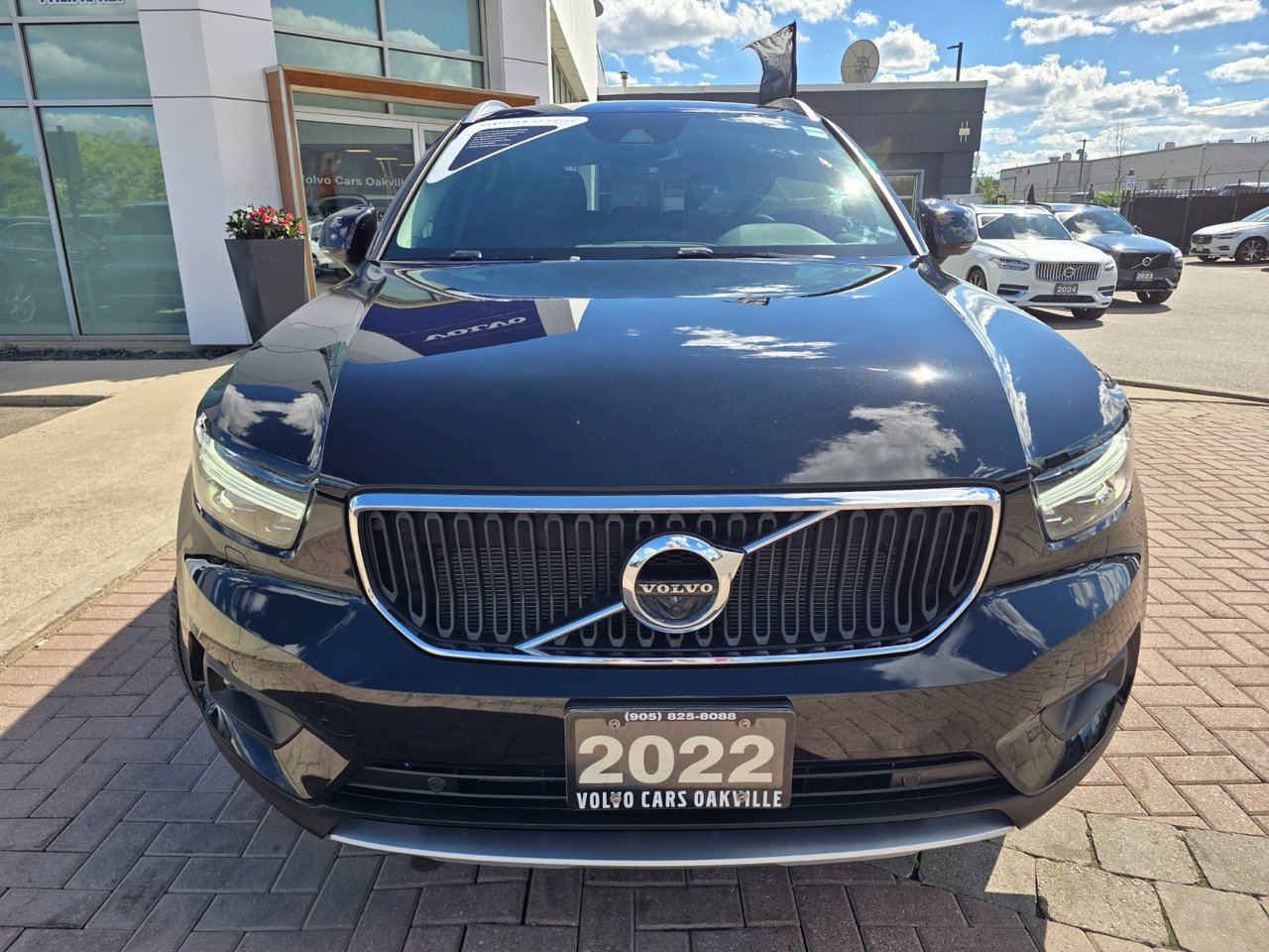 2022 Volvo XC40 MOMENTUM-3