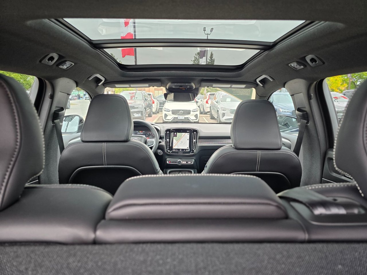 2022 Volvo XC40 R-DESIGN-6
