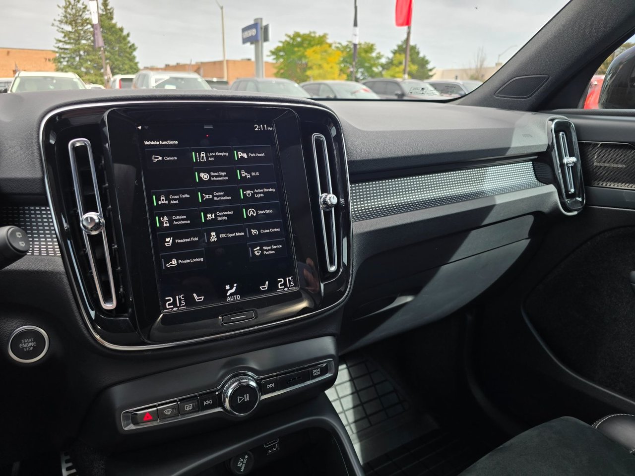 2022 Volvo XC40 R-DESIGN-27