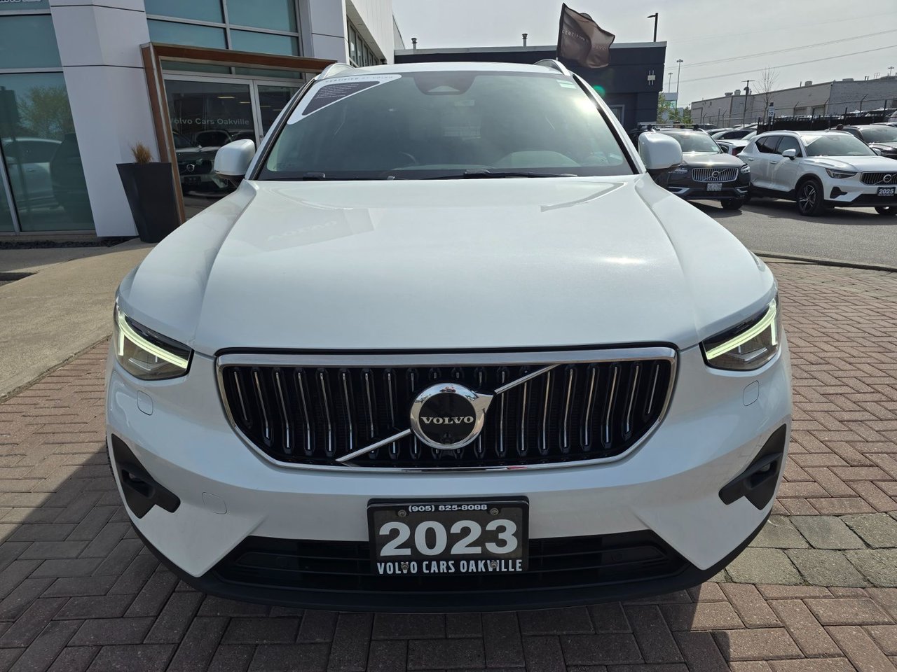 2023 Volvo XC40 PLUS BRIGHT THEME-3