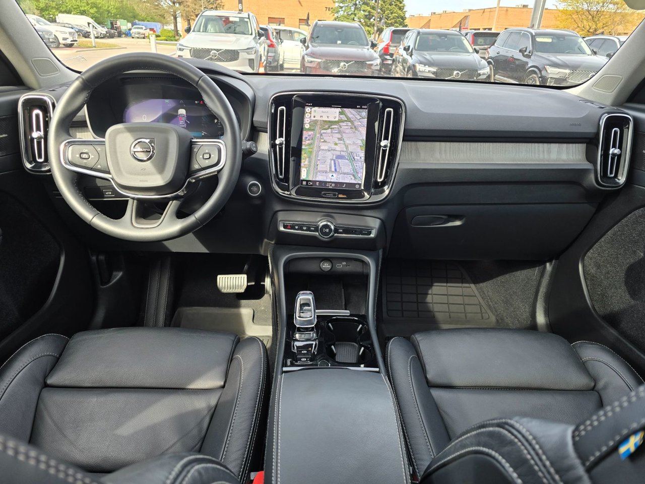 2023 Volvo XC40 PLUS BRIGHT THEME-4