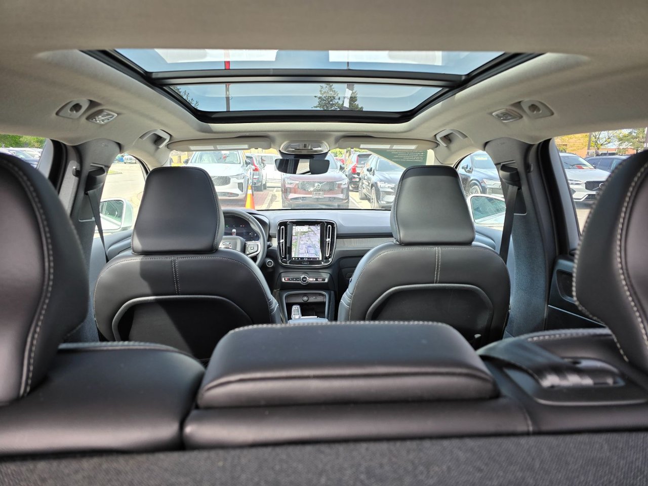 2023 Volvo XC40 PLUS BRIGHT THEME-6