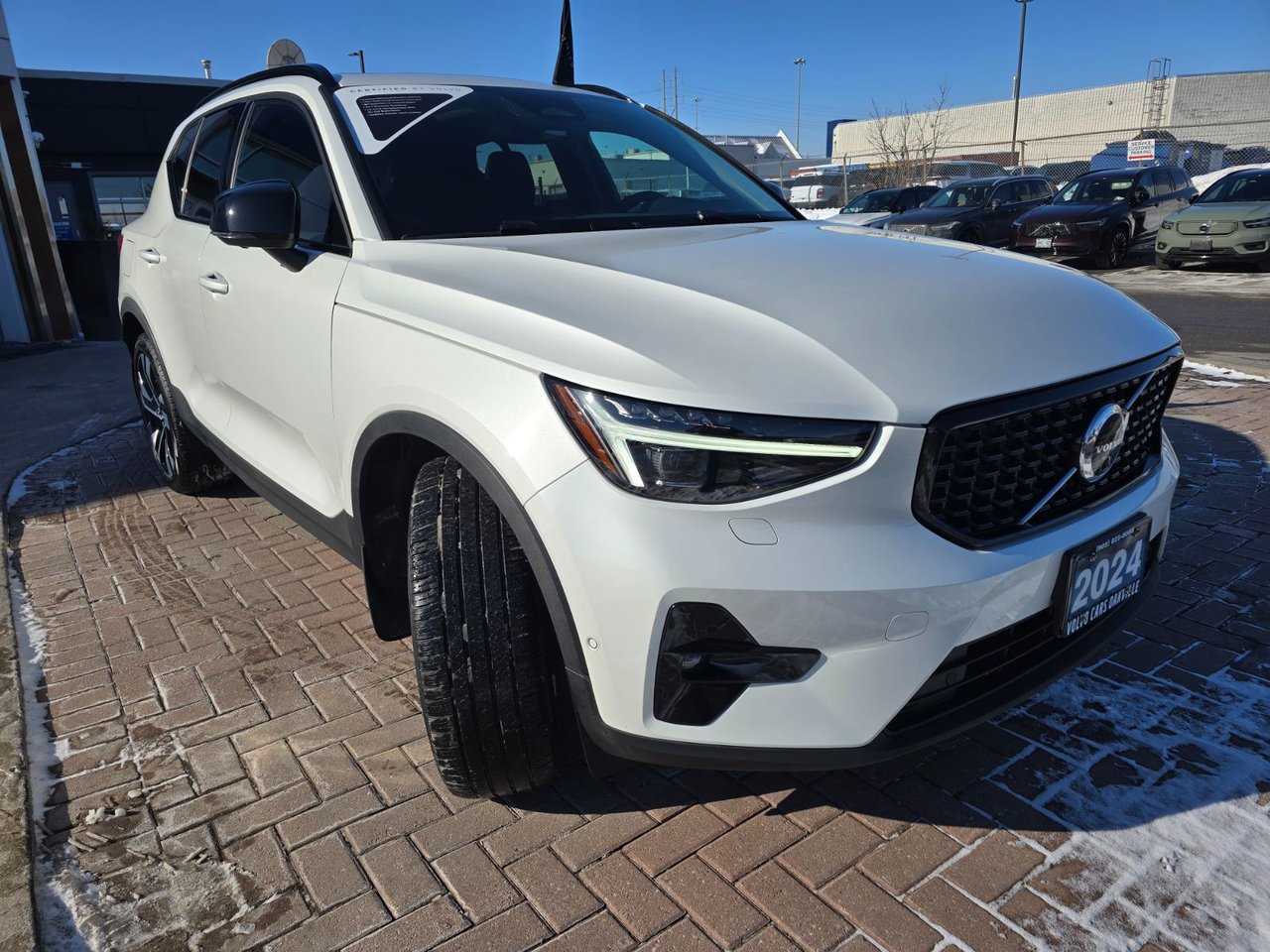 2024 Volvo XC40 ULTIMATE DARK THEME-5