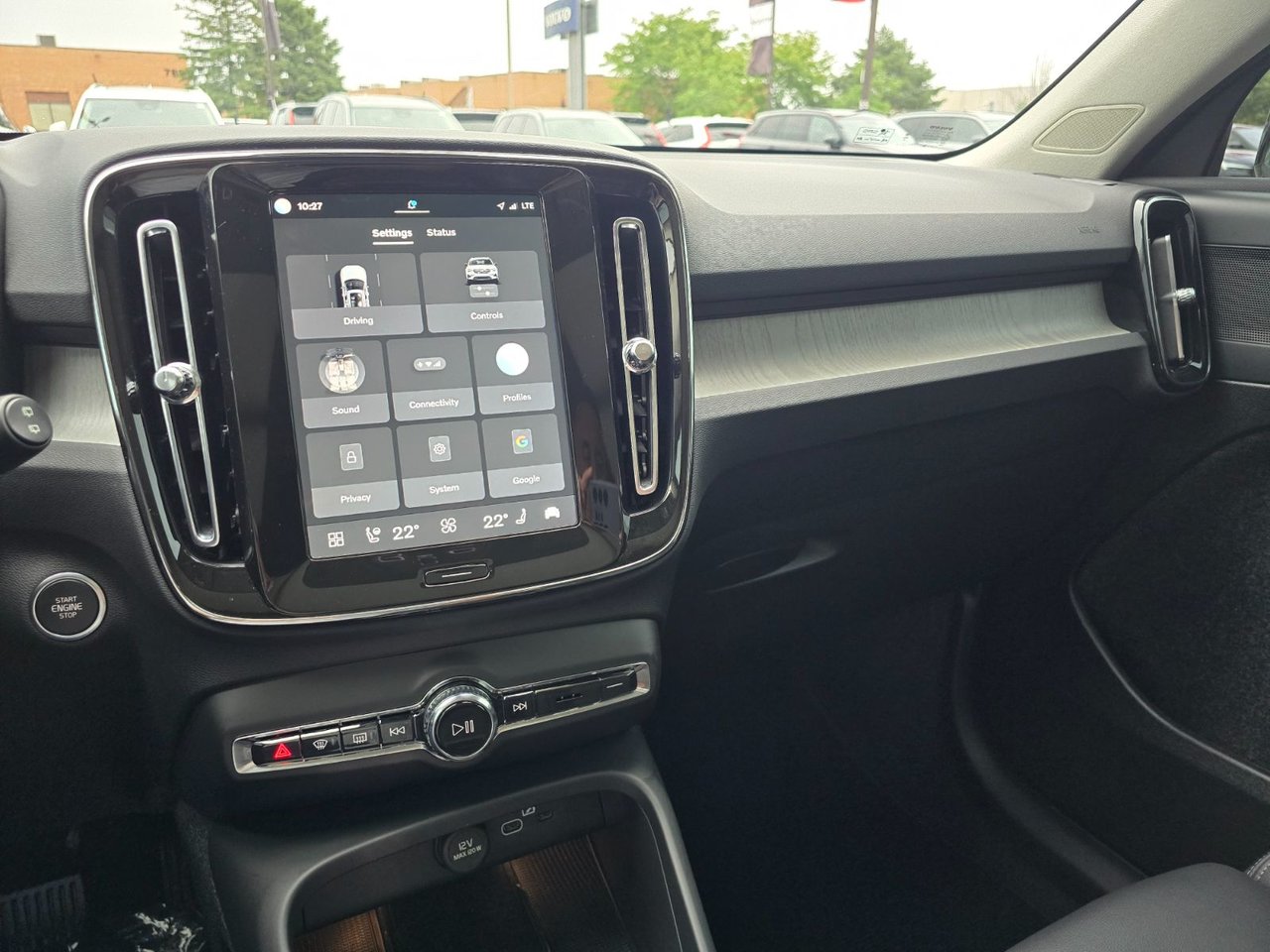 2024 Volvo XC40 PLUS DARK THEME-28