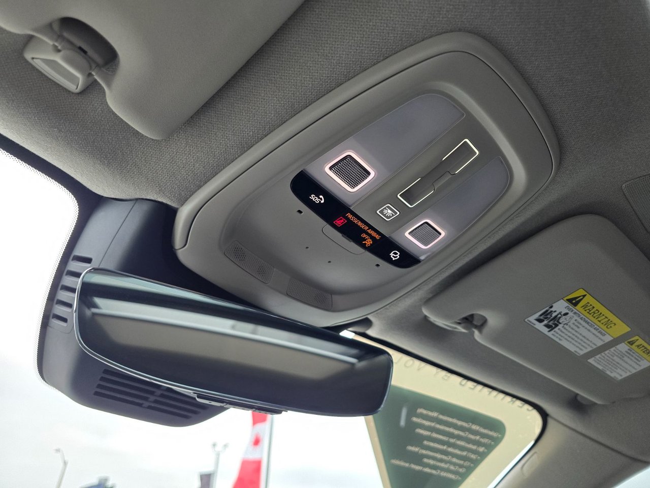 2024 Volvo XC40 PLUS DARK THEME-25