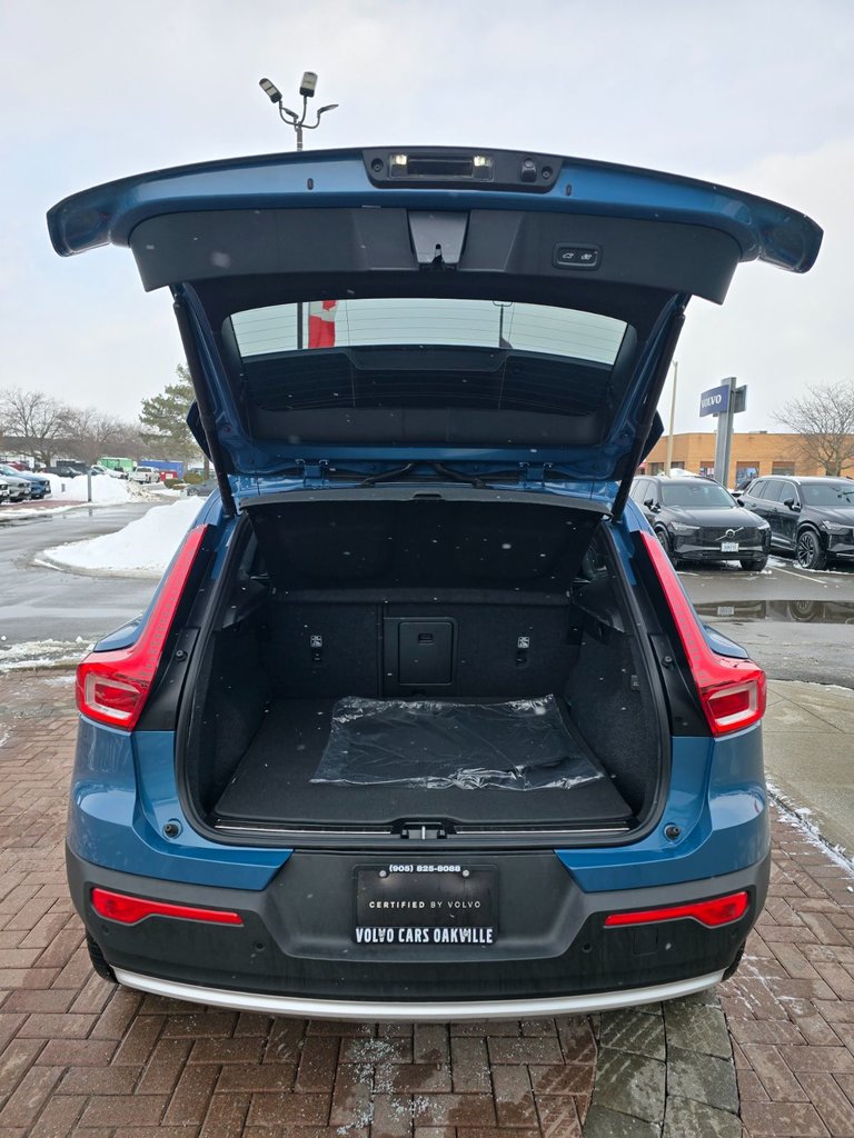 2025 Volvo XC40 PLUS BRIGHT THEME-15