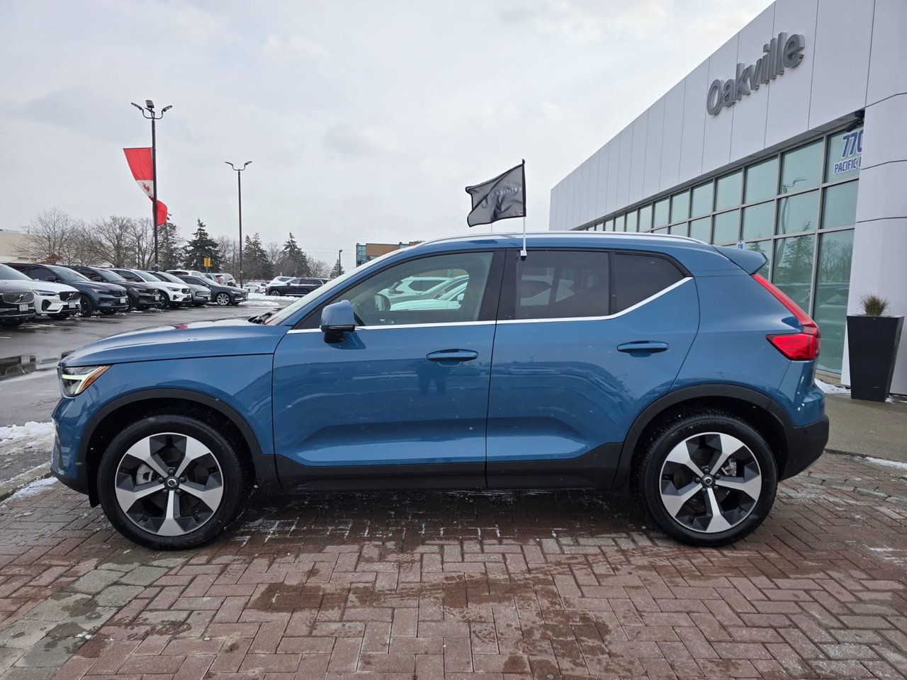 2025 Volvo XC40 PLUS BRIGHT THEME-9