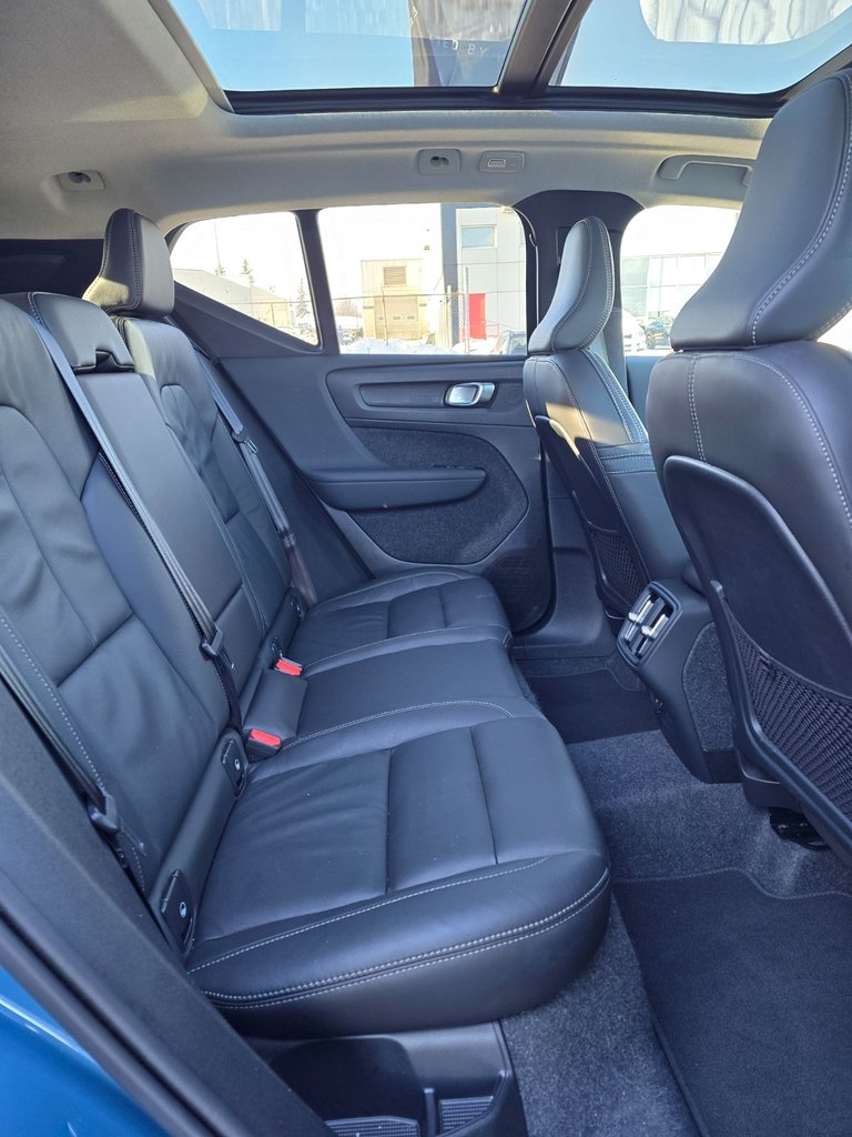 2025 Volvo XC40 PLUS BRIGHT THEME-19