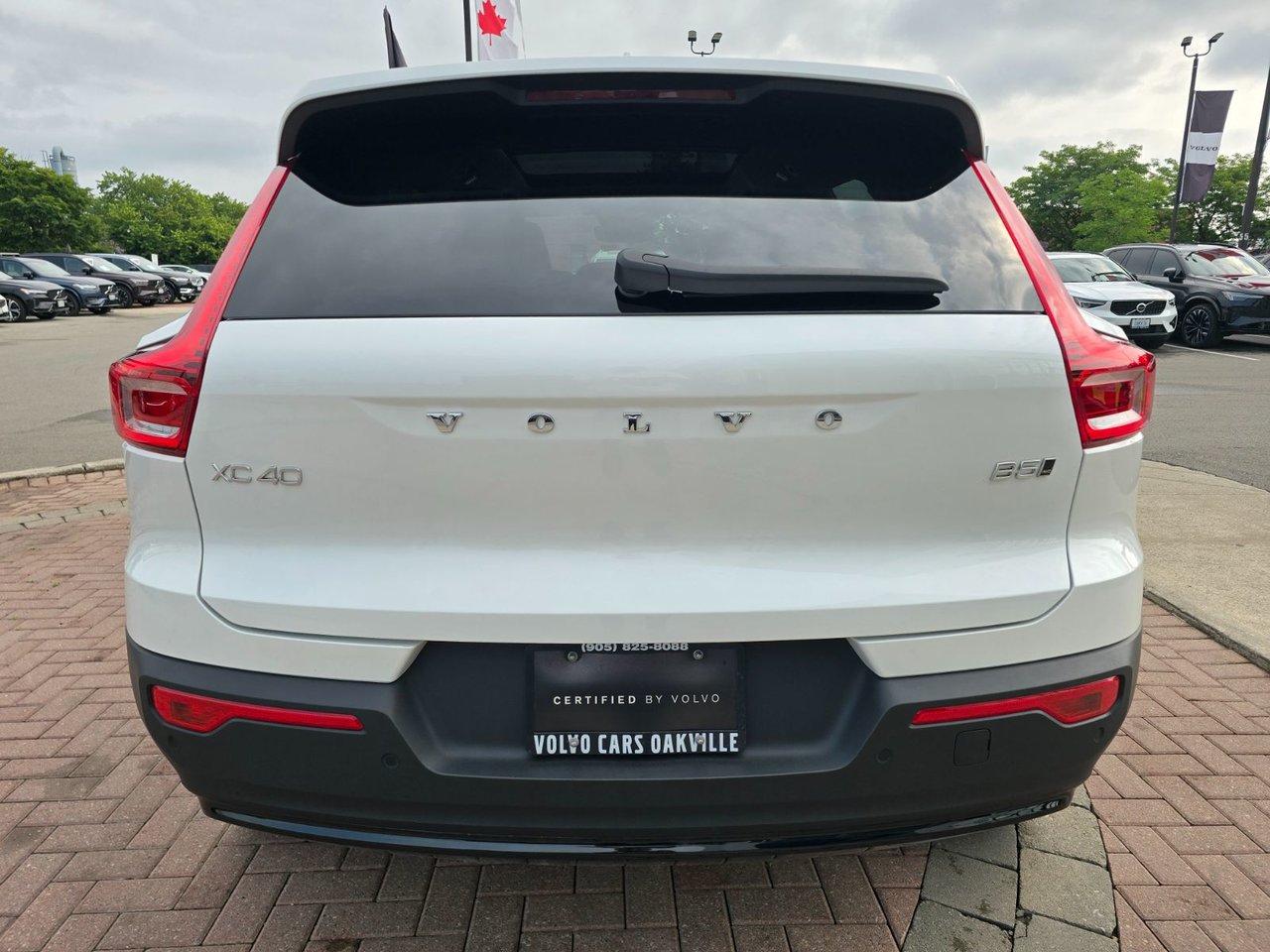 2025 Volvo XC40 PLUS DARK THEME-13