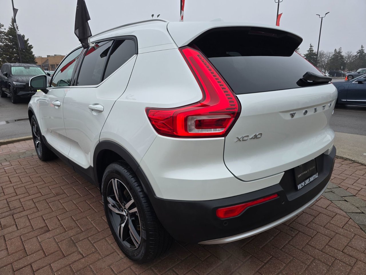 2025 Volvo XC40 CORE BRIGHT THEME-11