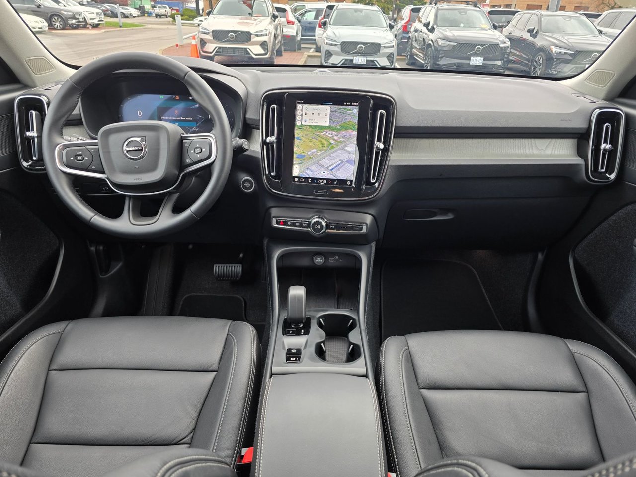 2025 Volvo XC40 CORE BRIGHT THEME-4