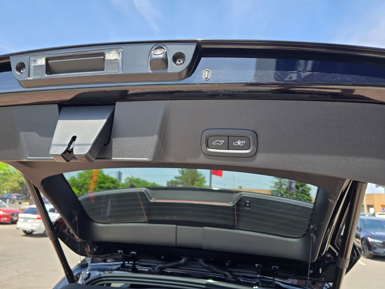 2025 Volvo XC40 CORE BRIGHT THEME-16