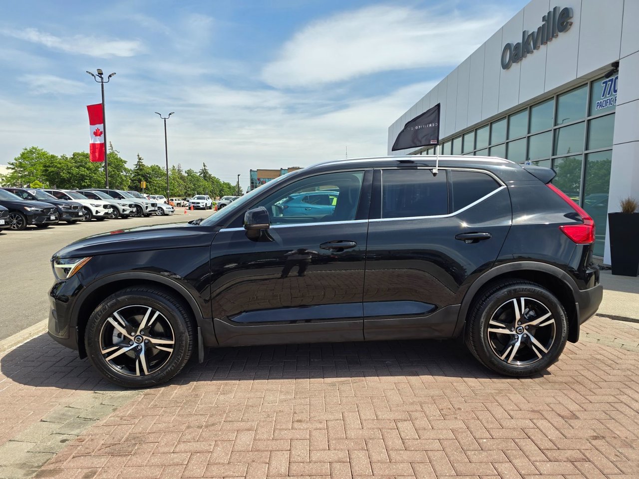 2025 Volvo XC40 CORE BRIGHT THEME-9