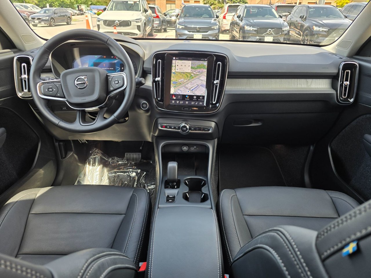 2025 Volvo XC40 CORE BRIGHT THEME-4