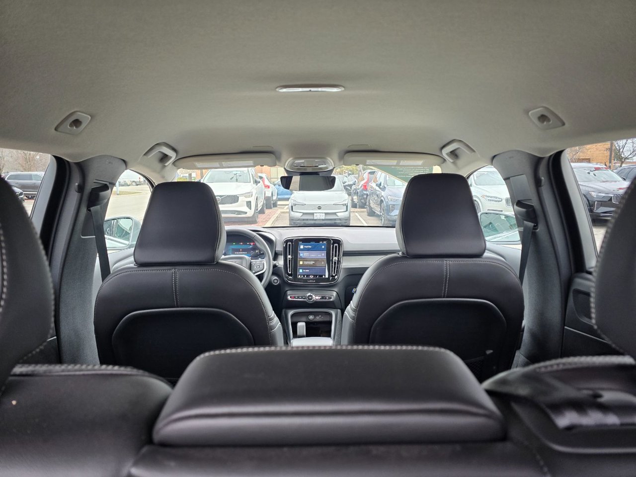 2025 Volvo XC40 CORE BRIGHT THEME-8
