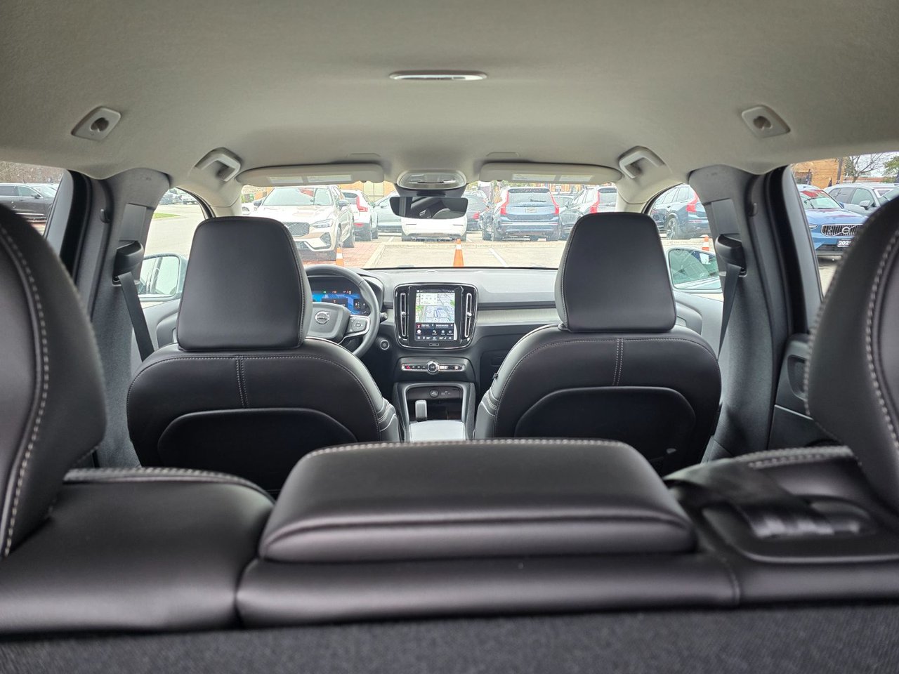 2025 Volvo XC40 CORE BRIGHT THEME-6