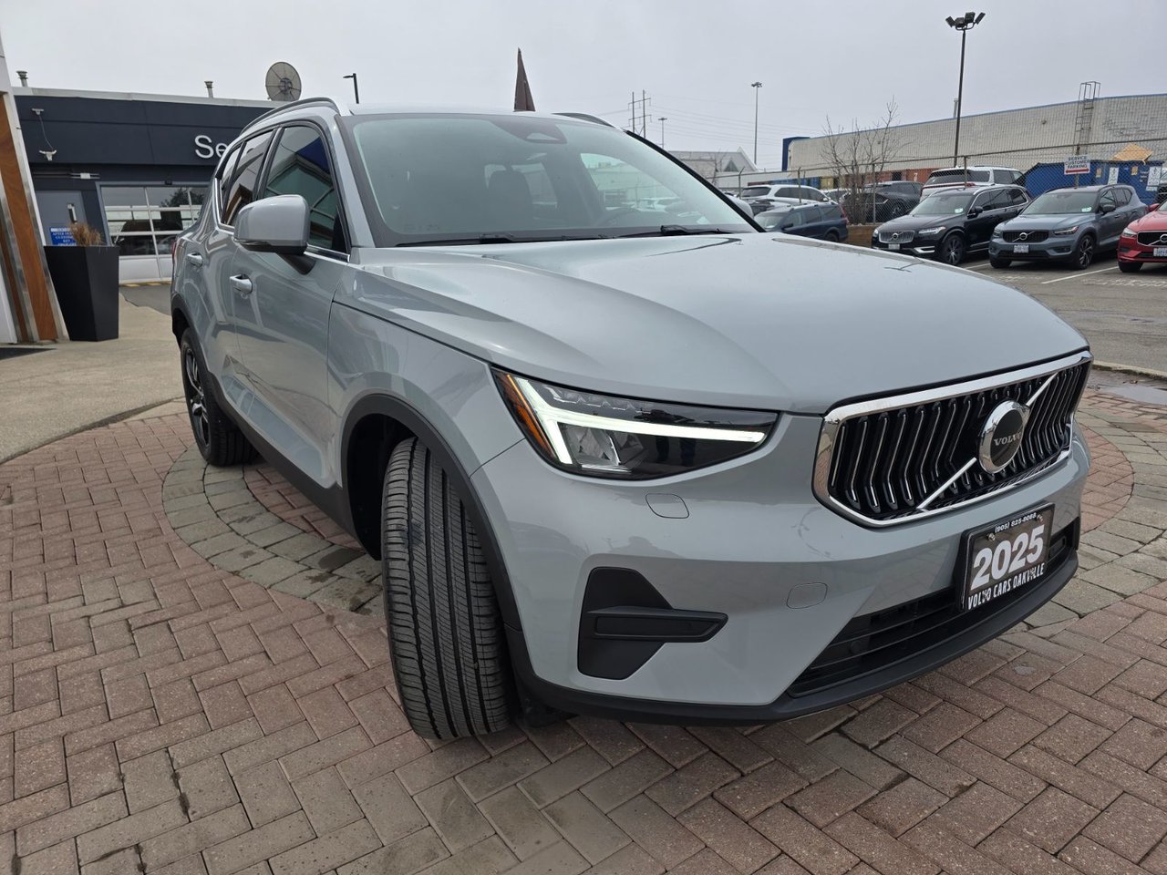 2025 Volvo XC40 CORE BRIGHT THEME-5