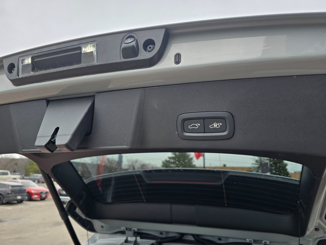 2025 Volvo XC40 CORE BRIGHT THEME-17