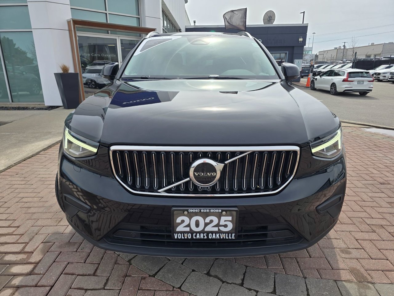 2025 Volvo XC40 CORE BRIGHT THEME-3