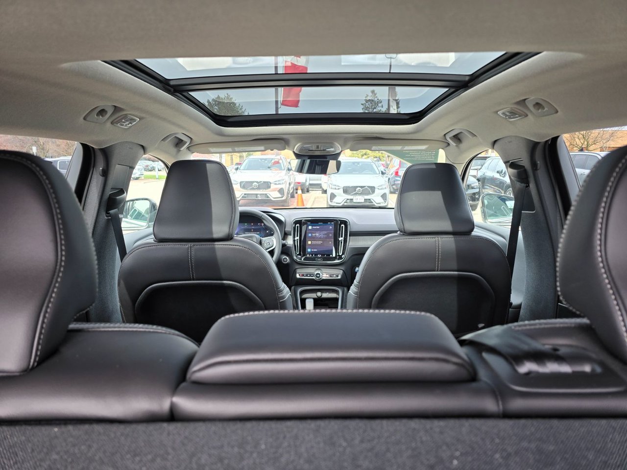 2025 Volvo XC40 CORE BRIGHT THEME-6