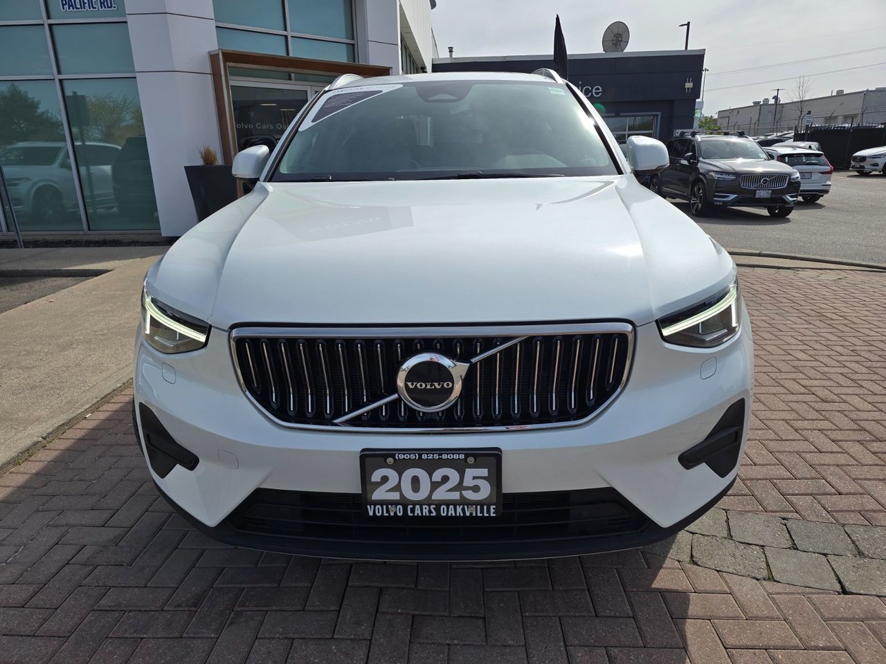 2025 Volvo XC40 CORE BRIGHT THEME-3