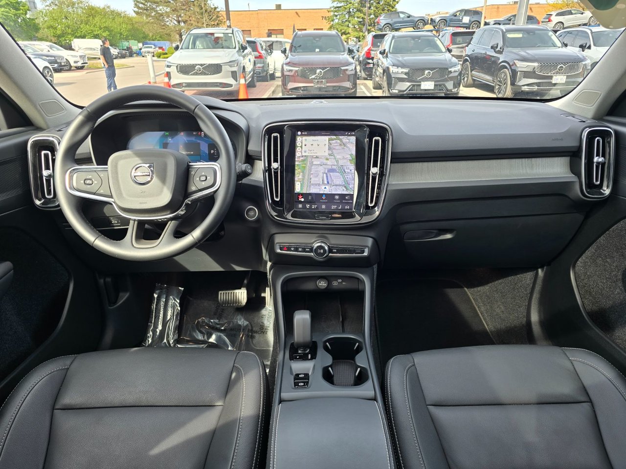 2025 Volvo XC40 CORE BRIGHT THEME-4