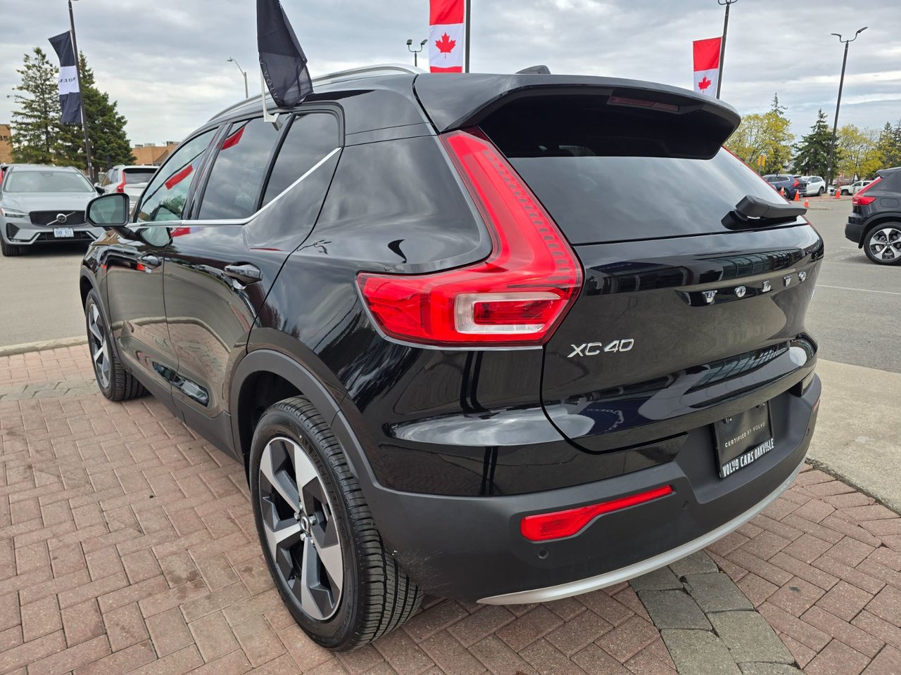2025 Volvo XC40 CORE BRIGHT THEME-11