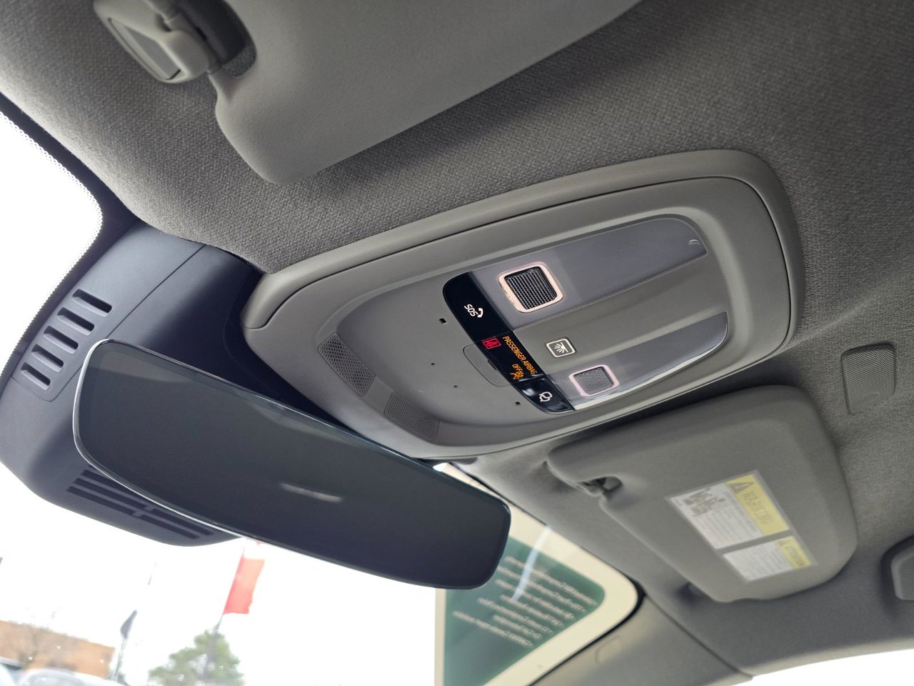 2025 Volvo XC40 CORE BRIGHT THEME-25