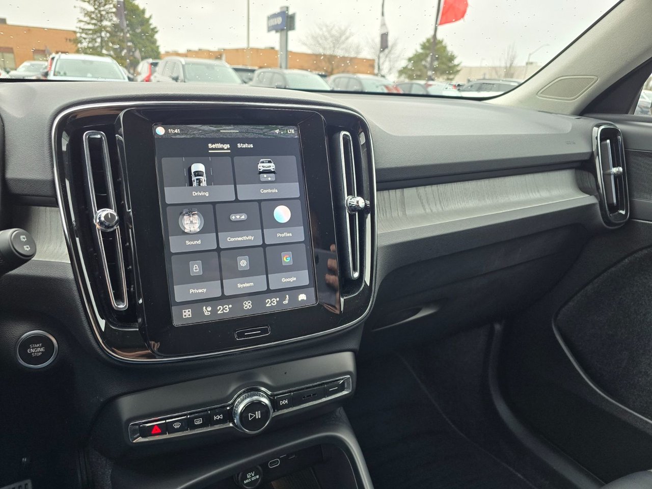 2025 Volvo XC40 CORE BRIGHT THEME-28