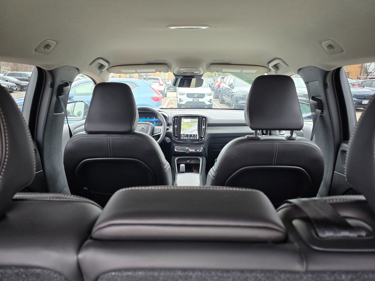 2025 Volvo XC40 CORE BRIGHT THEME-6
