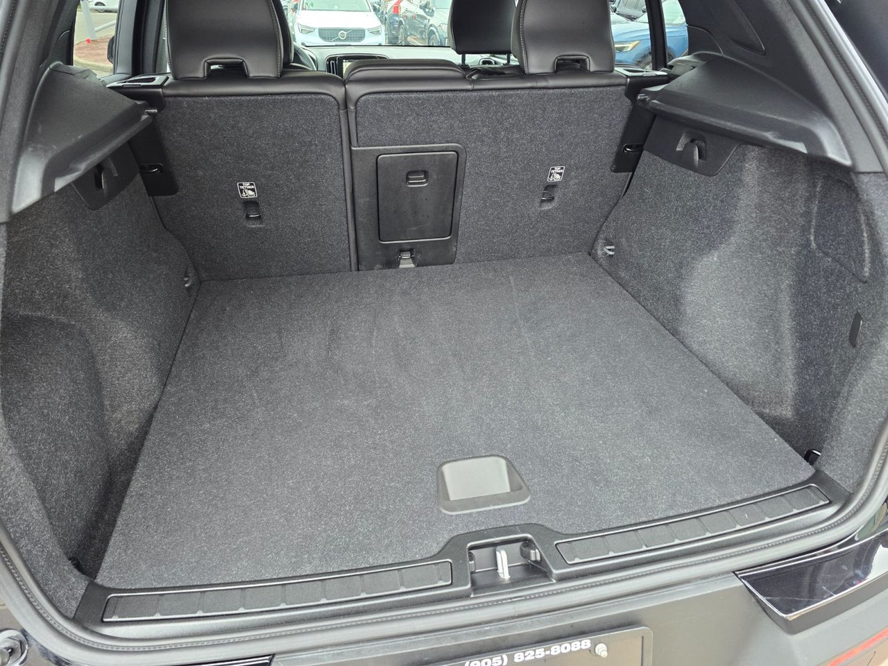 2025 Volvo XC40 CORE BRIGHT THEME-17