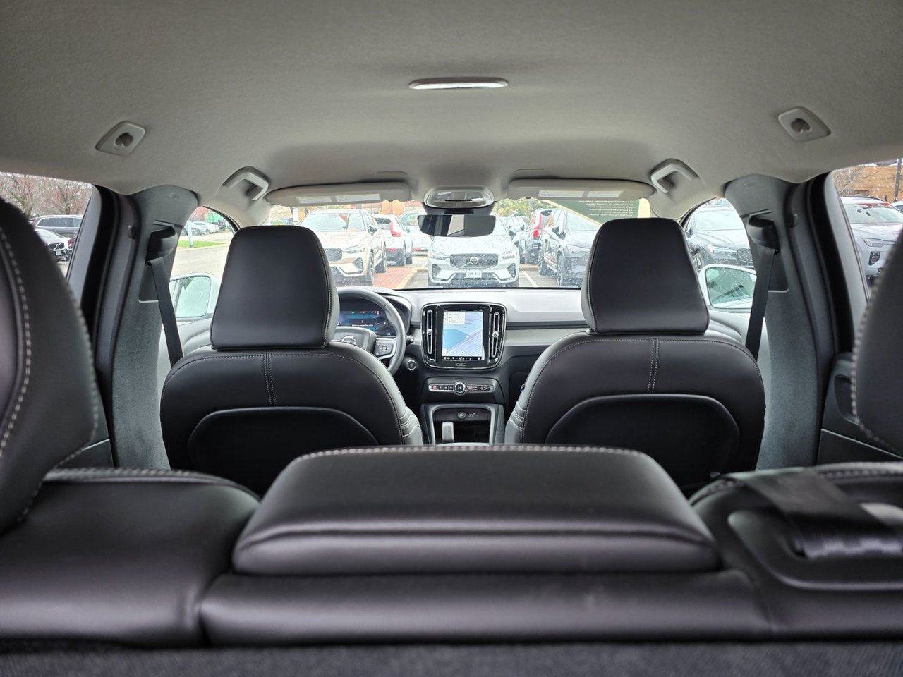 2025 Volvo XC40 CORE BRIGHT THEME-6