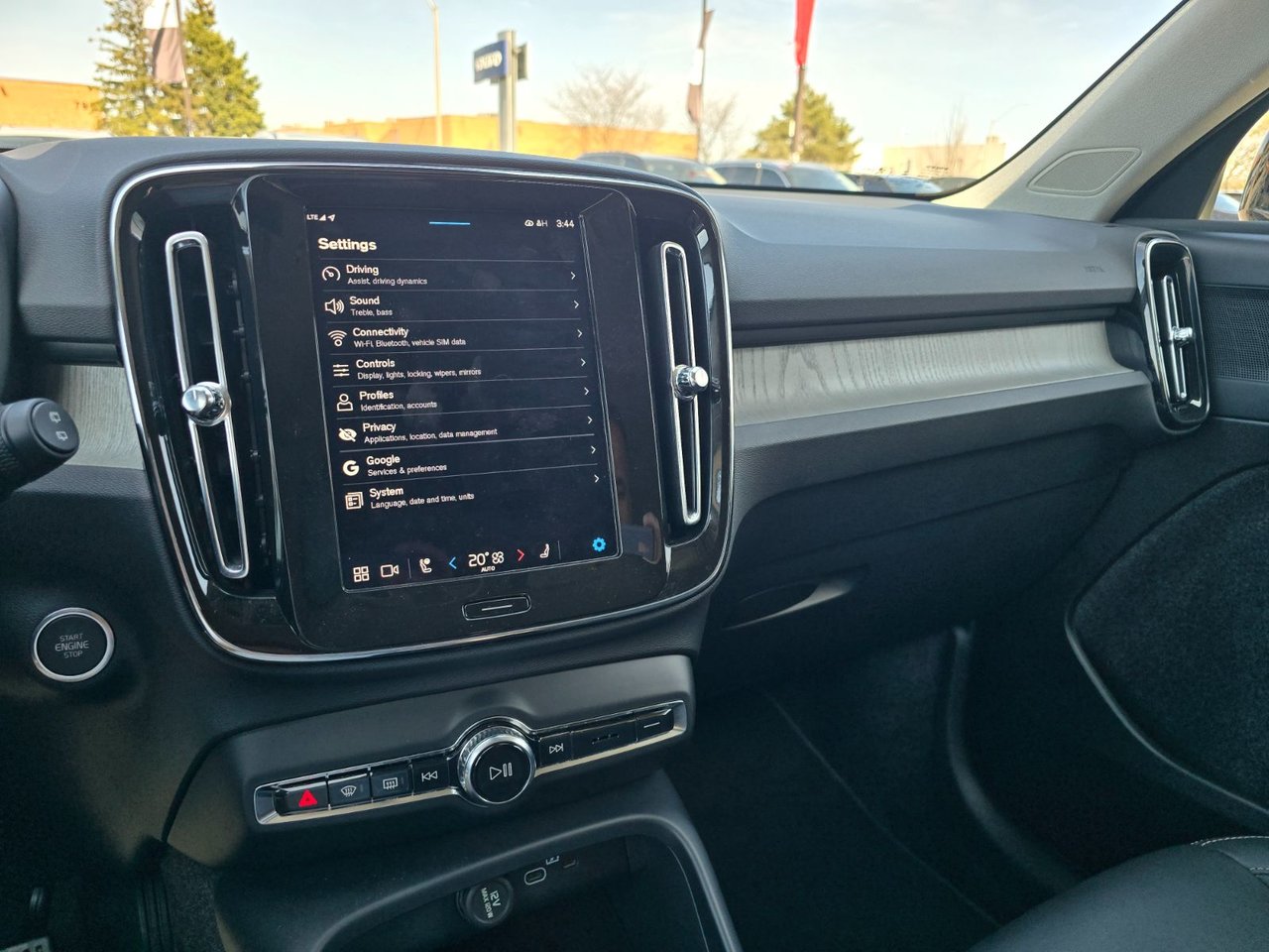 2025 Volvo XC40 CORE BRIGHT THEME-28