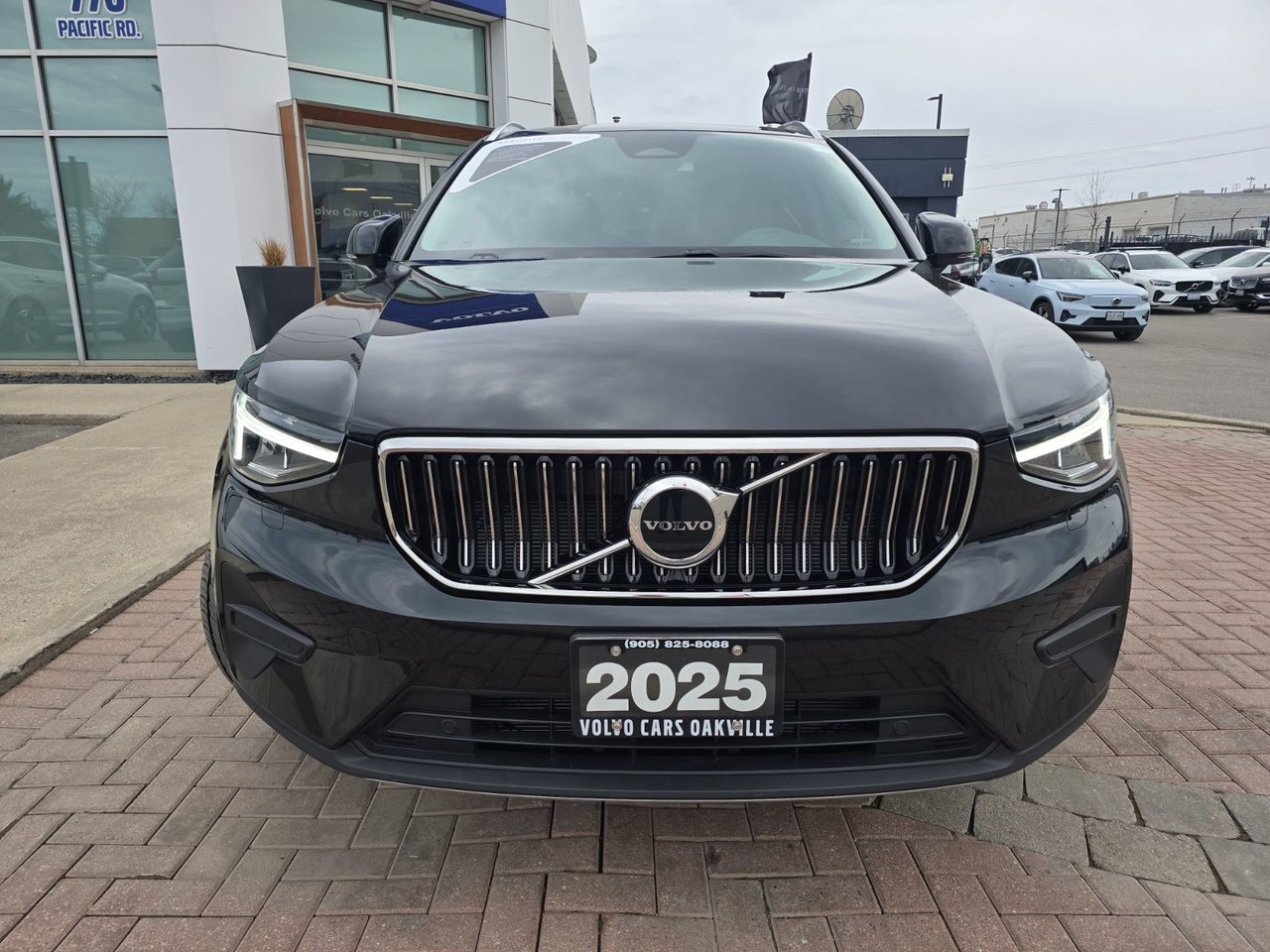 2025 Volvo XC40 CORE BRIGHT THEME-3