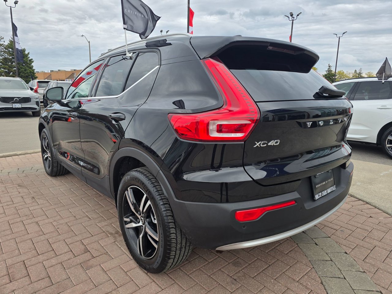 2025 Volvo XC40 CORE BRIGHT THEME-11