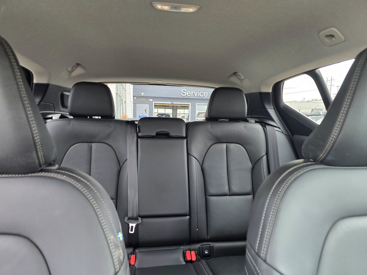 2025 Volvo XC40 CORE BRIGHT THEME-8
