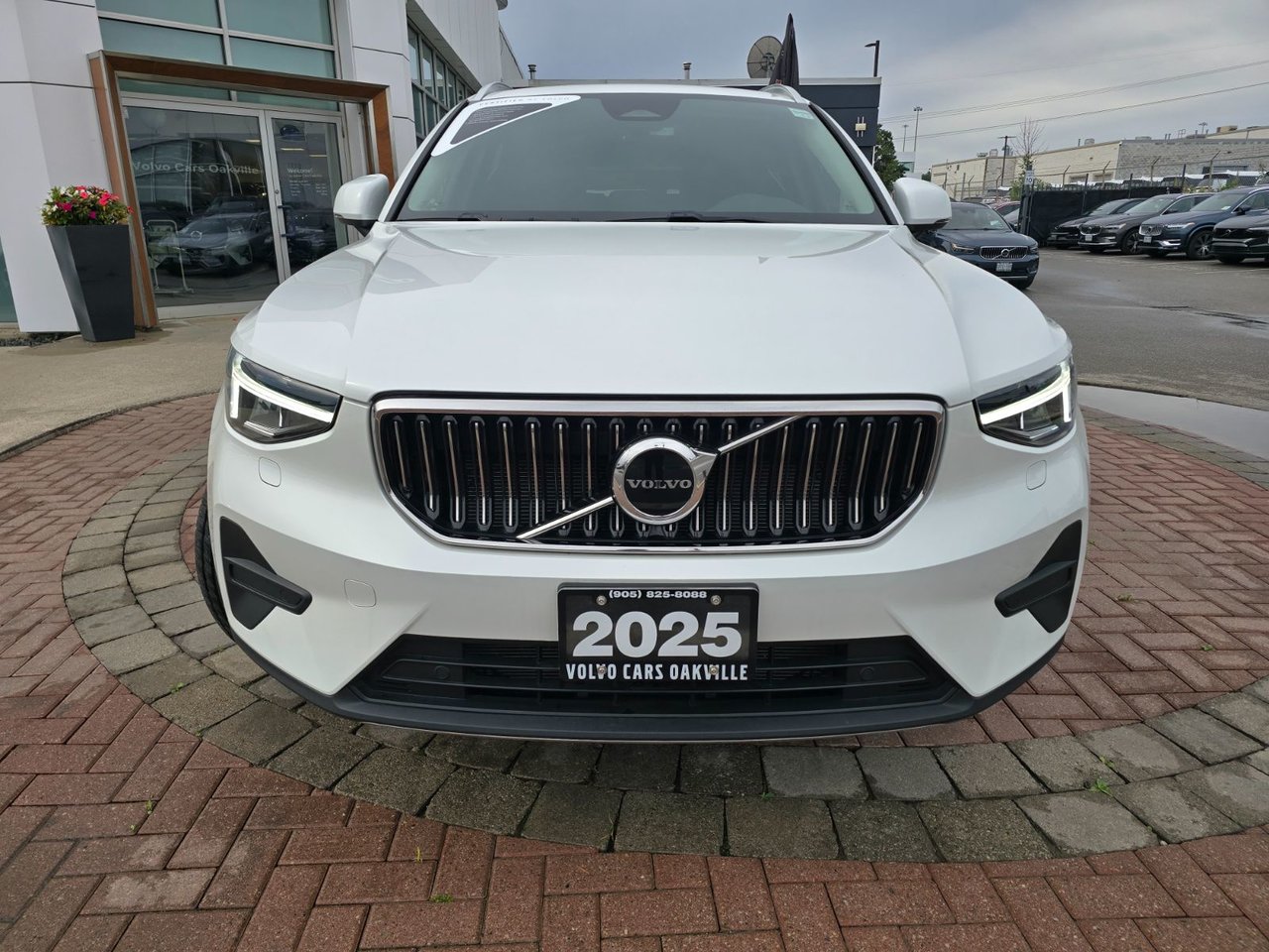 2025 Volvo XC40 CORE BRIGHT THEME-3