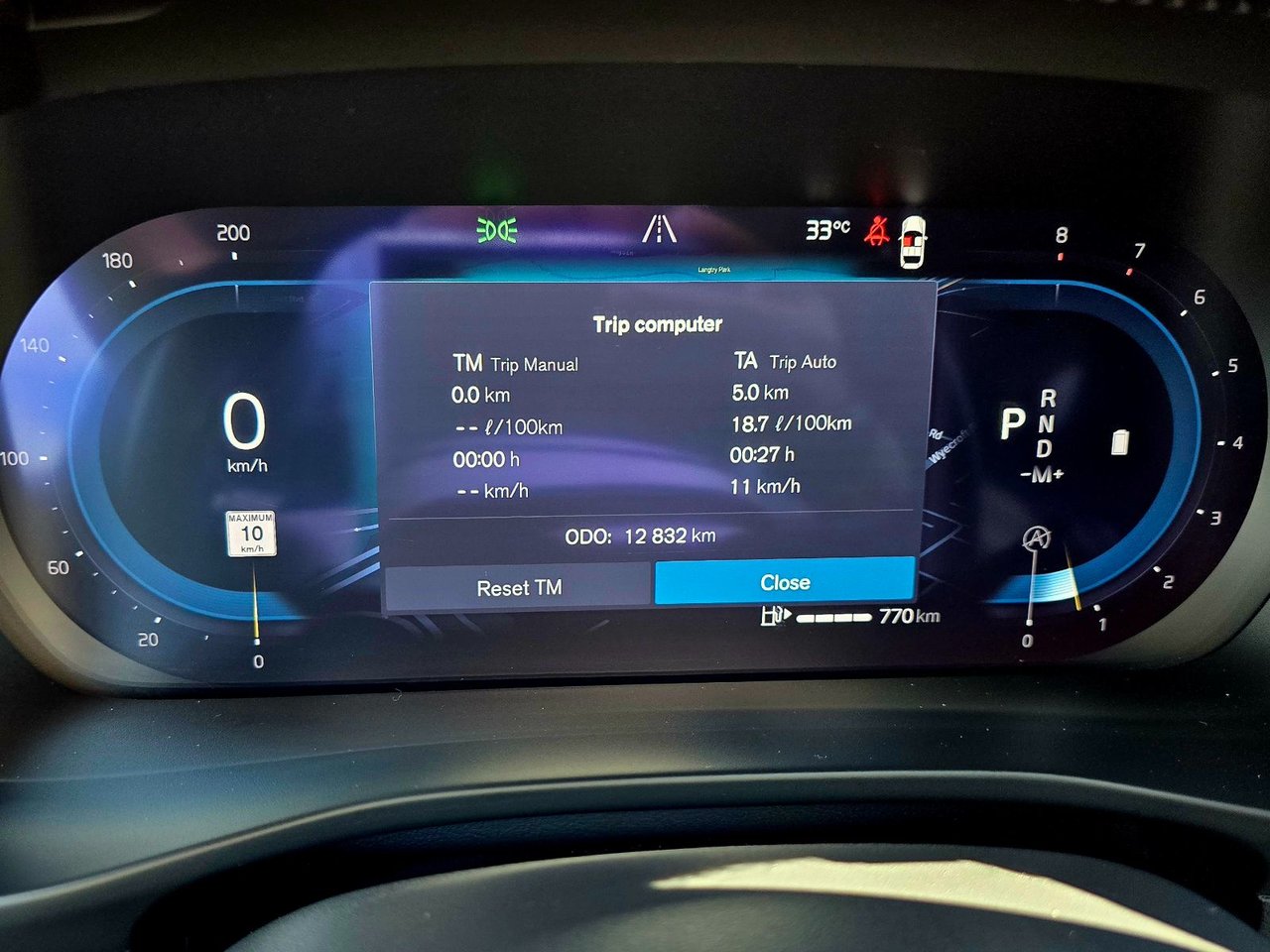 2025 Volvo XC40 CORE BRIGHT THEME-1
