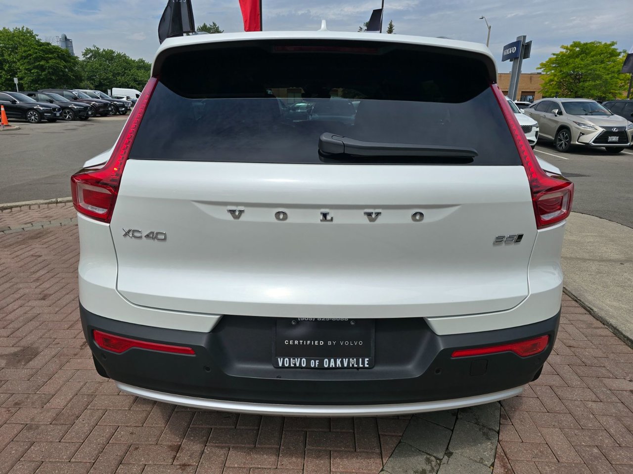 2025 Volvo XC40 CORE BRIGHT THEME-13