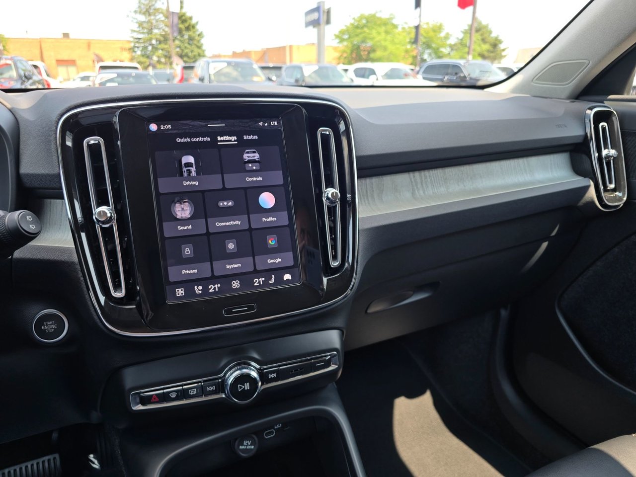 2025 Volvo XC40 CORE BRIGHT THEME-28