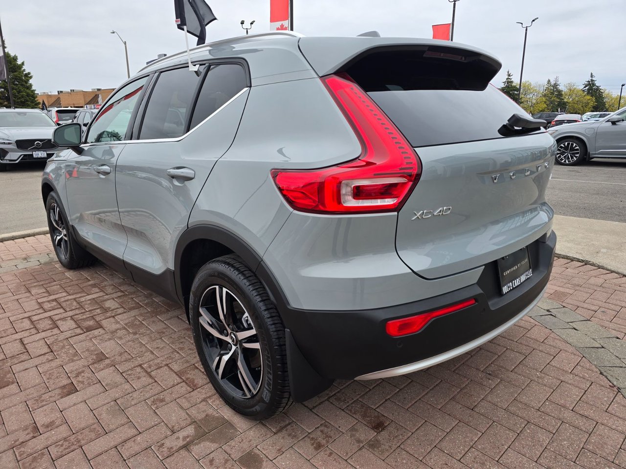 2025 Volvo XC40 CORE BRIGHT THEME-11