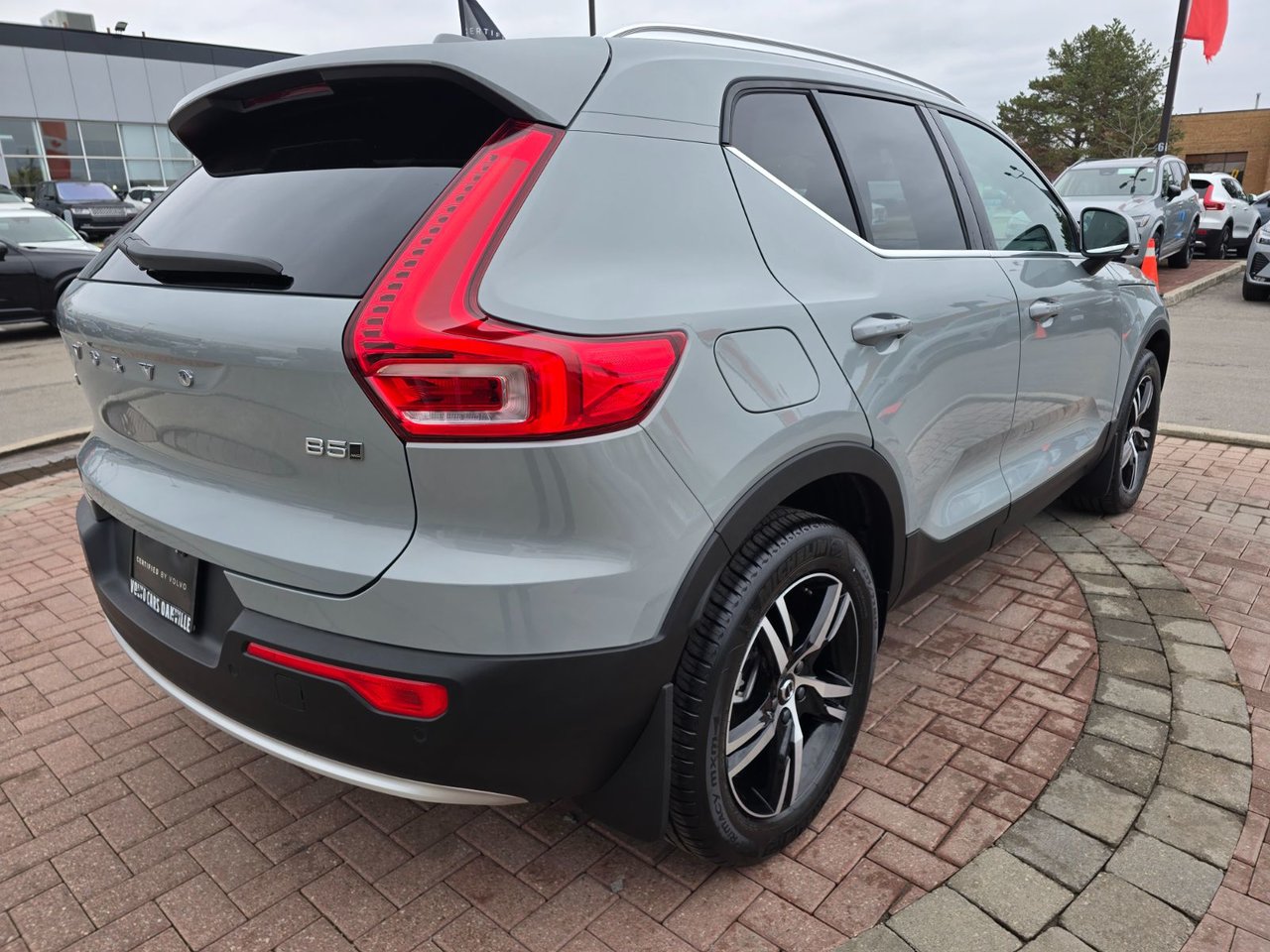 2025 Volvo XC40 CORE BRIGHT THEME-14